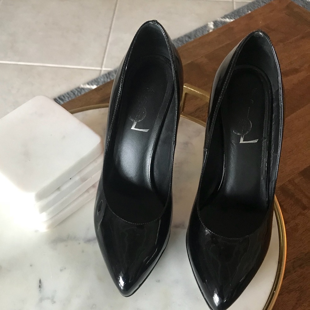 YSL High heels Patent Leather. Yves Saint Laurent